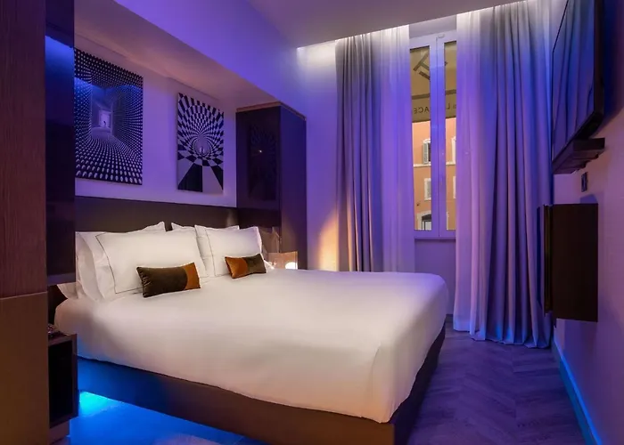 La Place Hotel
