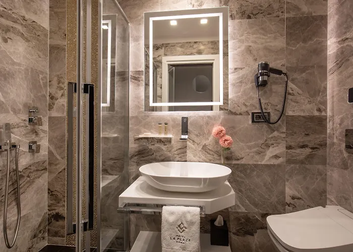 La Place Hotel 4*